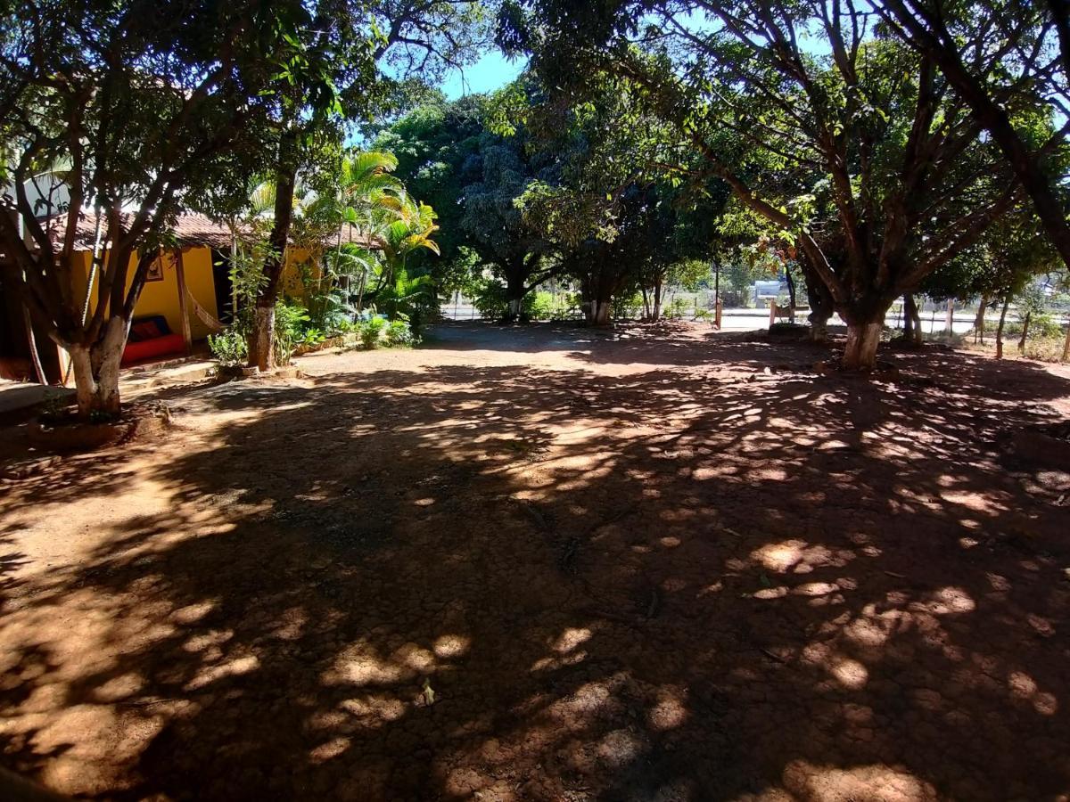 Pousada Das Mangueiras Brilho Da Noite Santana Do Riacho Exteriör bild
